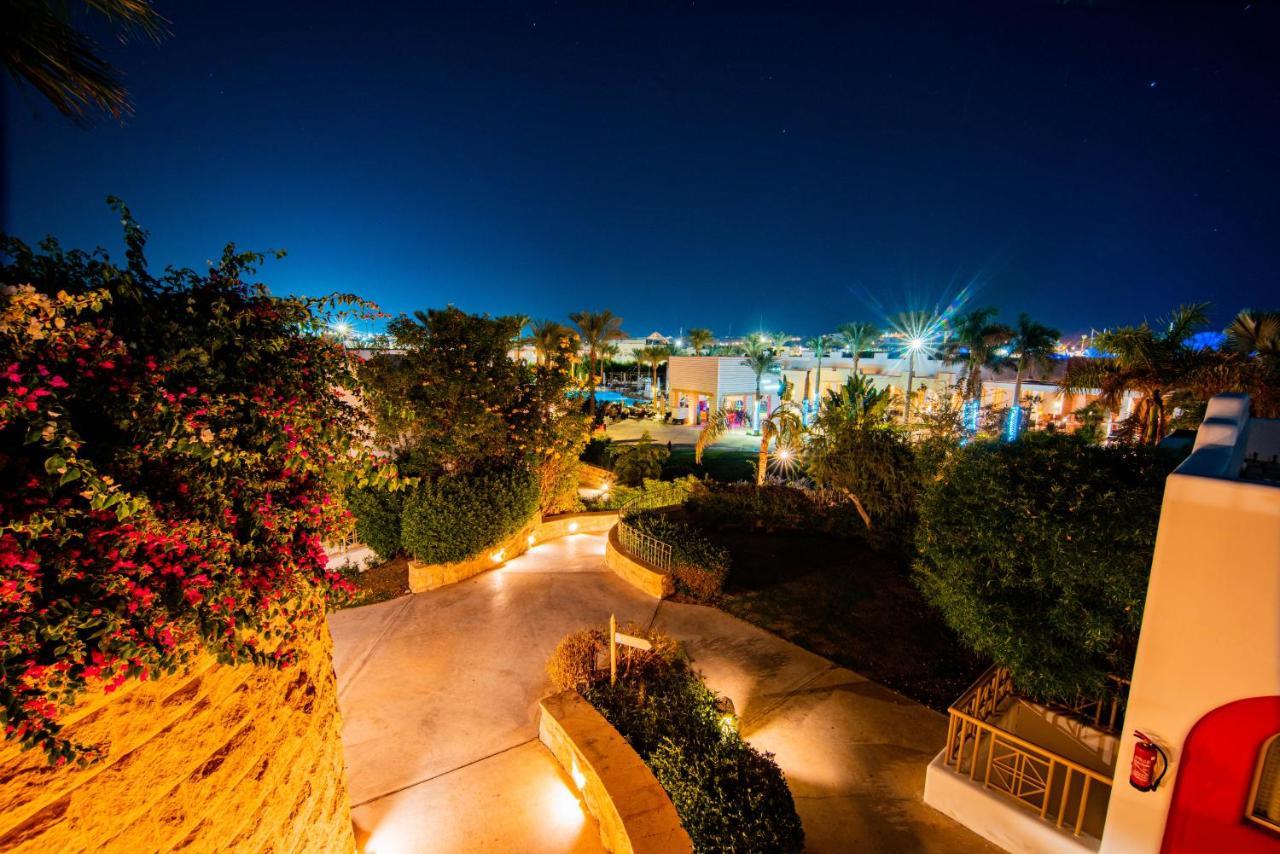 Hotel Novotel Sharm el Sheikh Esterno foto The Village at the Mirage